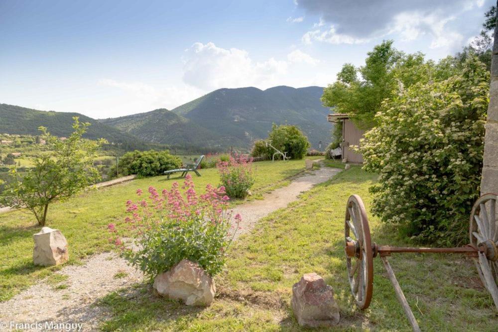 Gite Chambres D'Hotes Le Bellevue Montbrun-les-Bains Exterior foto